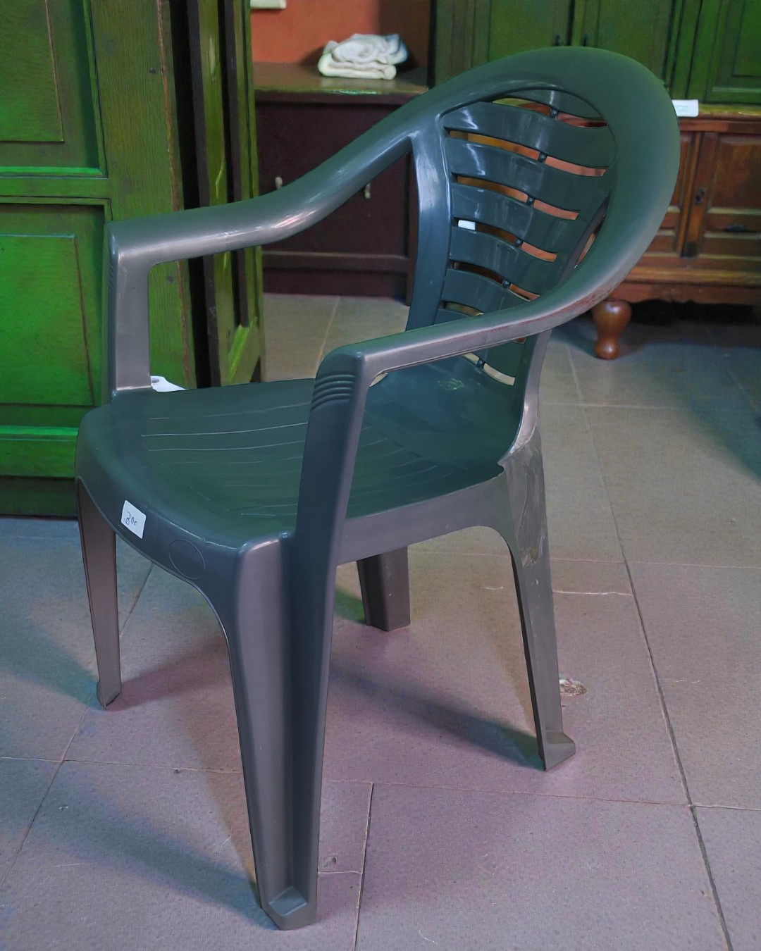 Plastic_Chair